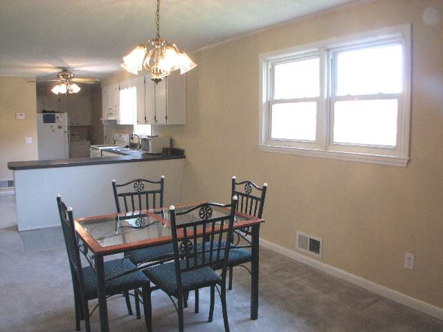 226 Blalock Road Boiling Springs, SC 29316 - Photo 4 of 8 Gallery Image 4