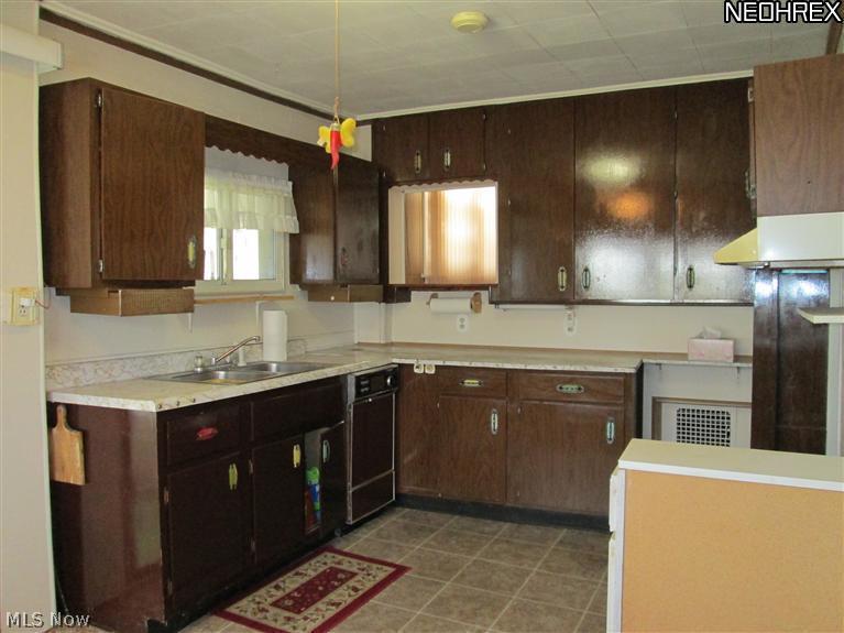 3246 Dickenson Road Ashtabula, OH 44004 - Photo 8 of 11