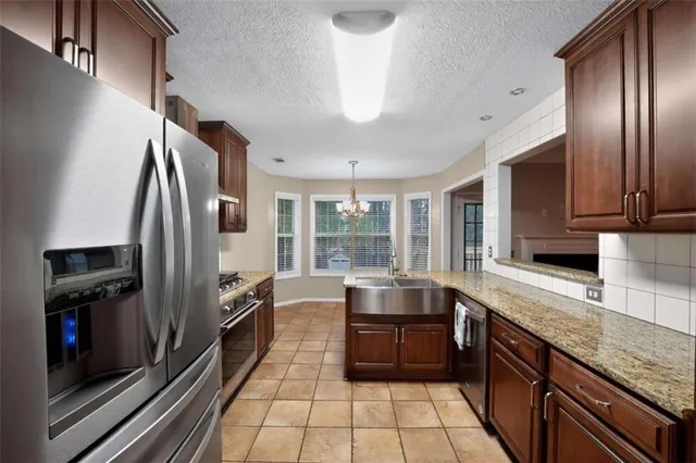 $2,440 | 630 Castlebar Way, McDonough, GA 30253