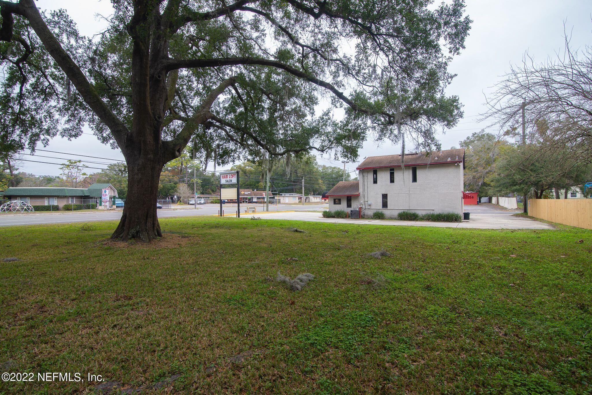 1947 University Boulevard North Jacksonville, FL 32211 - Photo 3 of 3 Looking north view