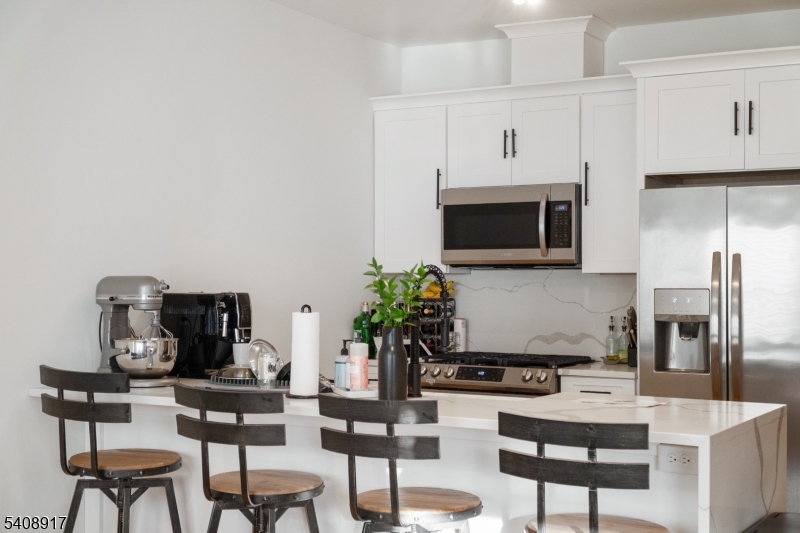 147 Forest Street Montclair, NJ 07042 - Photo 4 of 10