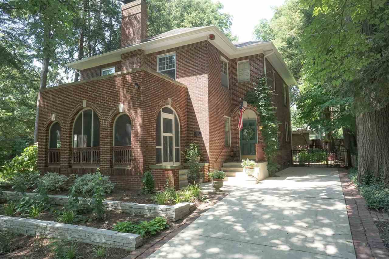 1033 Williams Boulevard Springfield, IL 62704 - Photo 1 of 36 Gallery Image 1
