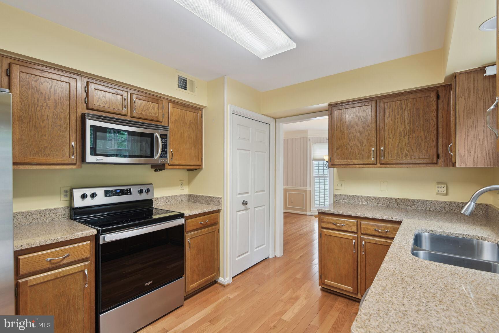 11608 Clocktower Lane Laurel, MD 20708 - Photo 8 of 25