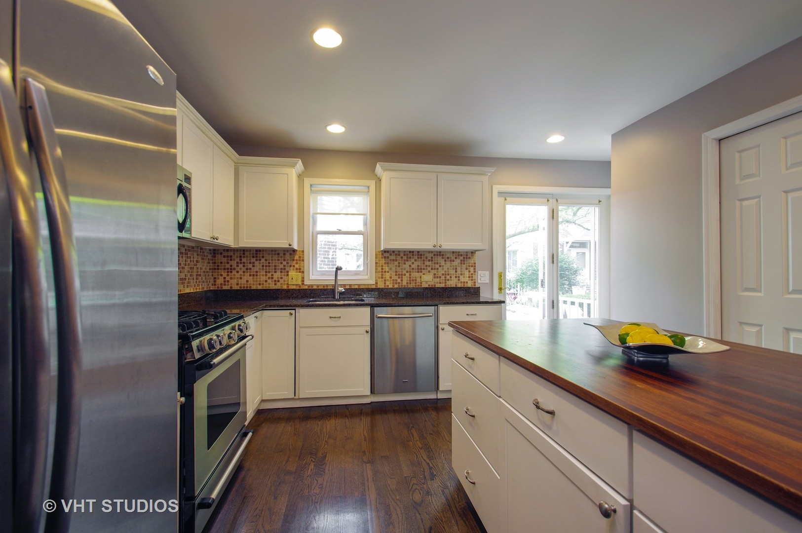 3335 North Racine Avenue, Unit C Chicago, IL 60657 - Photo 5 of 12