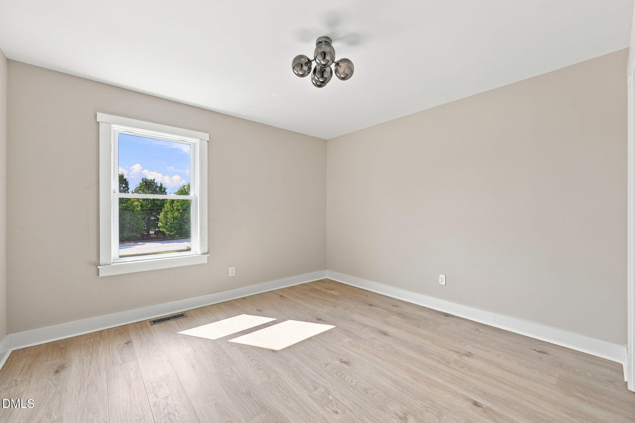 5301 Daleview Drive Raleigh, NC 27610 - Photo 18 of 24 15-web-or-mls-IMG_7819_Edit
