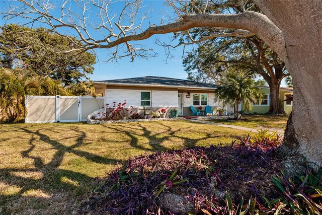 $459,000 | 7201 Grevilla Avenue South, South Pasadena, FL 33707