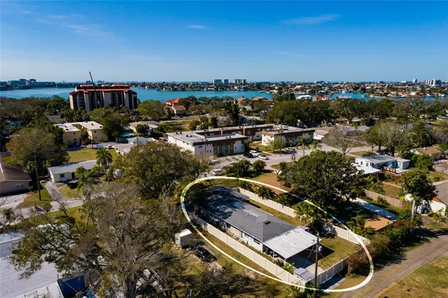 $459,000 | 7201 Grevilla Avenue South, South Pasadena, FL 33707