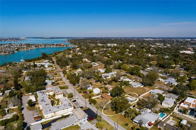 $459,000 | 7201 Grevilla Avenue South, South Pasadena, FL 33707