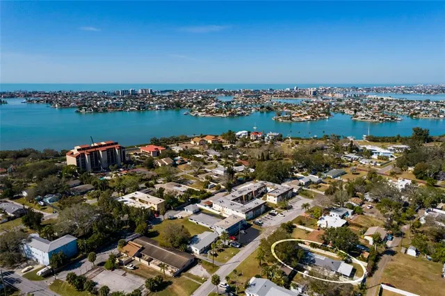 $459,000 | 7201 Grevilla Avenue South, South Pasadena, FL 33707