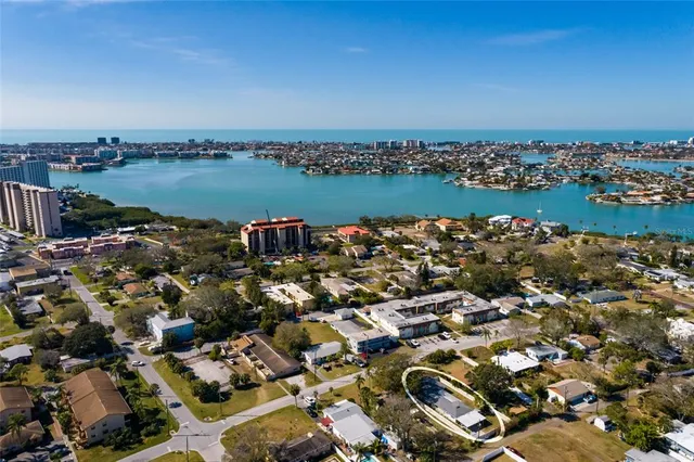 $459,000 | 7201 Grevilla Avenue South, South Pasadena, FL 33707