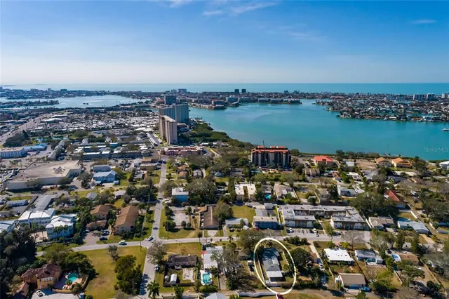 $459,000 | 7201 Grevilla Avenue South, South Pasadena, FL 33707