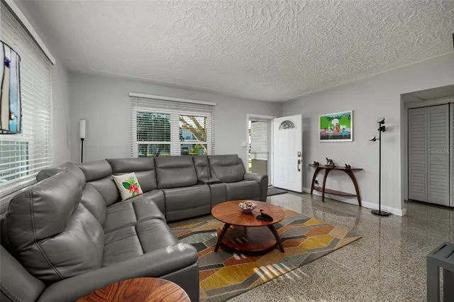 $459,000 | 7201 Grevilla Avenue South, South Pasadena, FL 33707