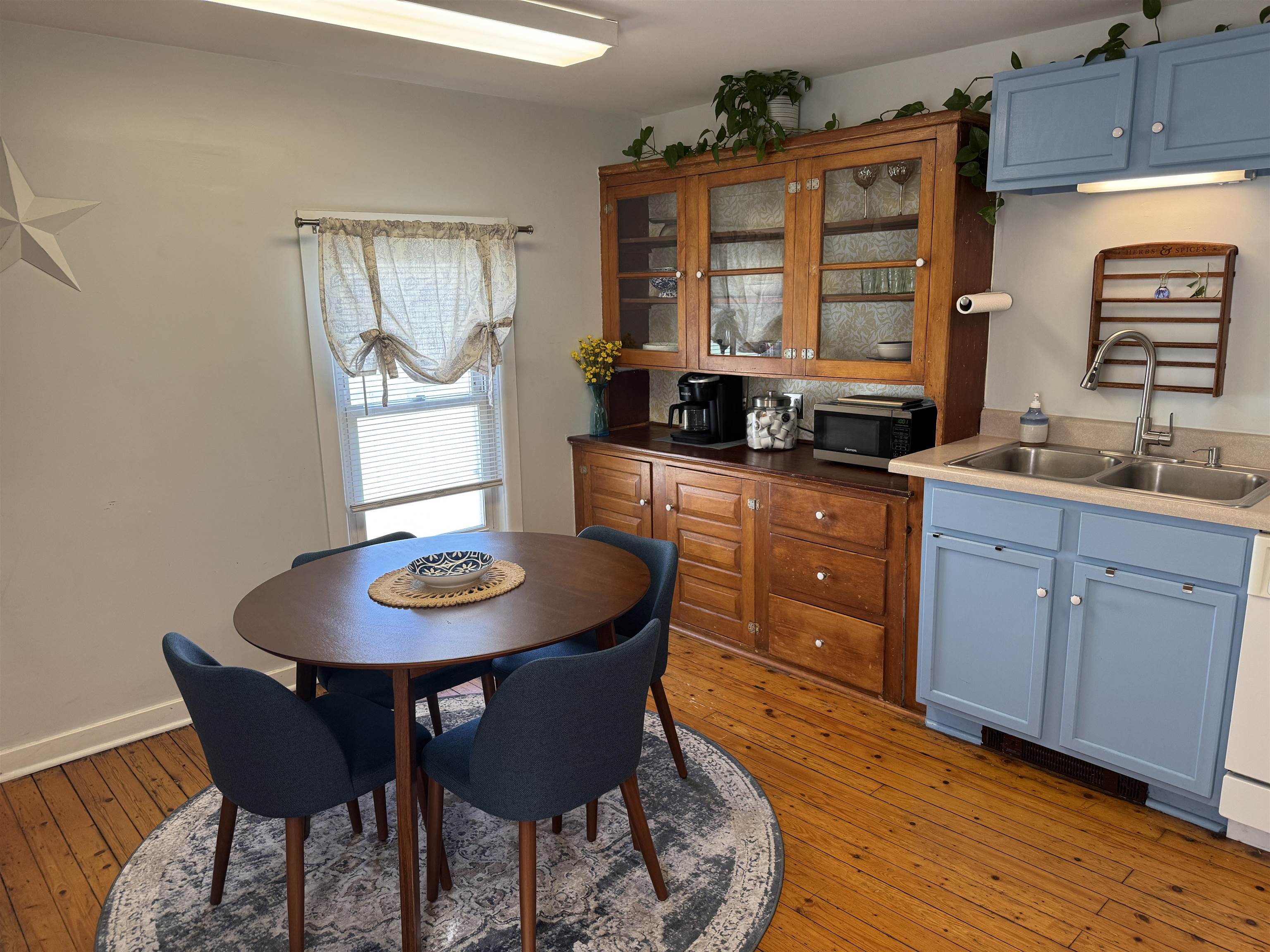 1083 Main Street Bennington, VT 05201 - Photo 16 of 27