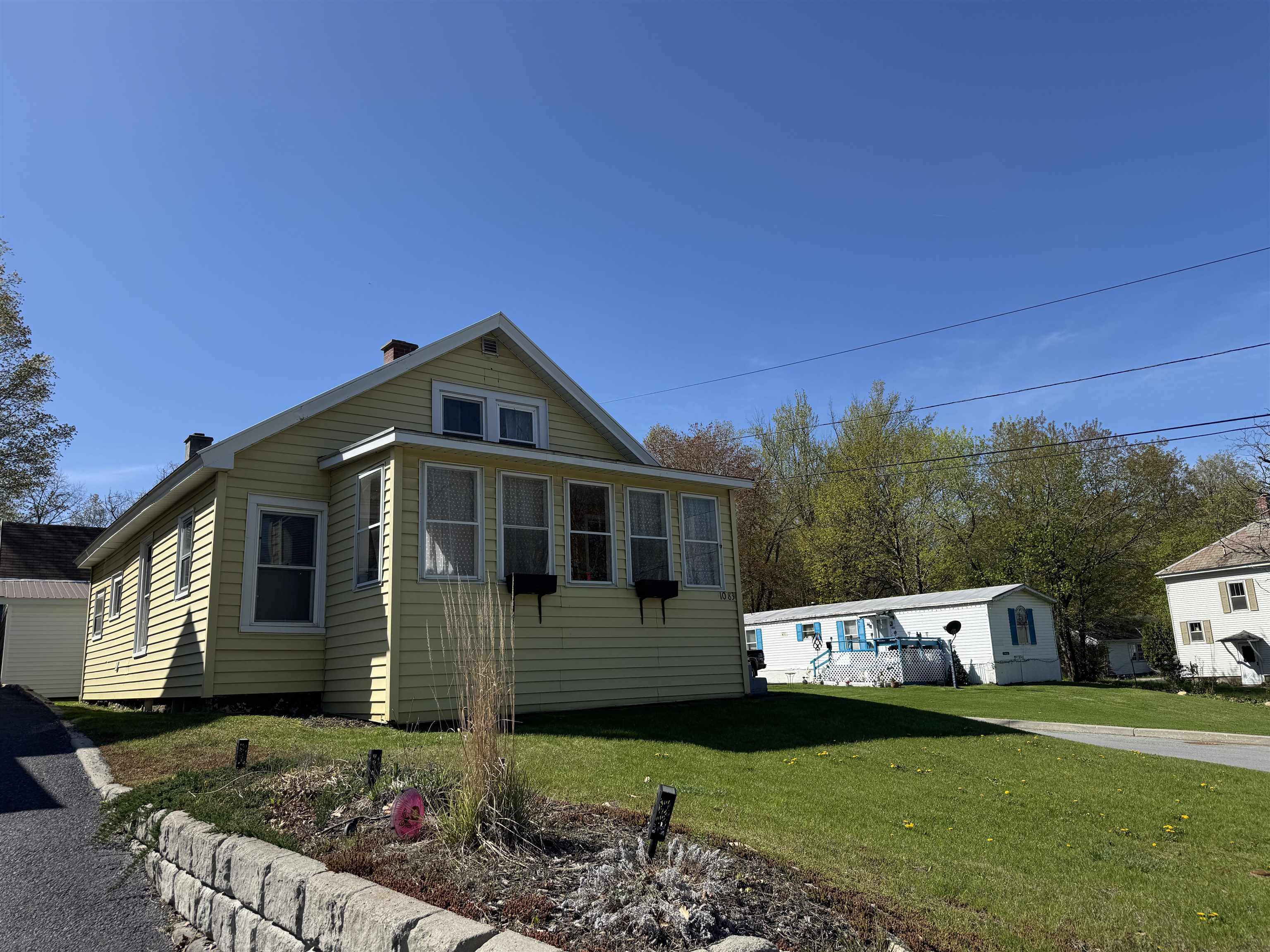 1083 Main Street Bennington, VT 05201 - Photo 24 of 27