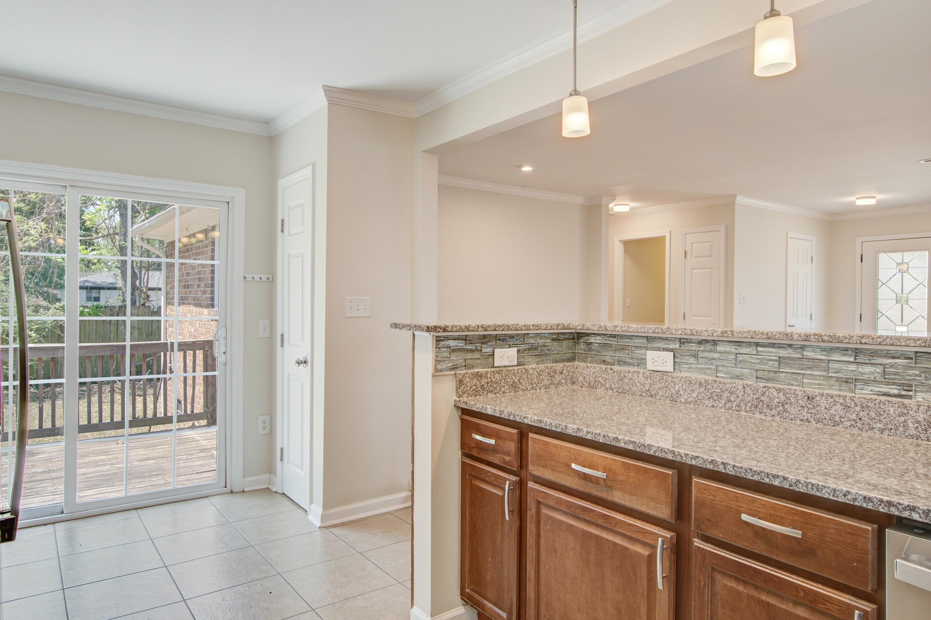 3627 Marginal Road Mount Pleasant, SC 29466 - Photo 13 of 38 3627 (11)