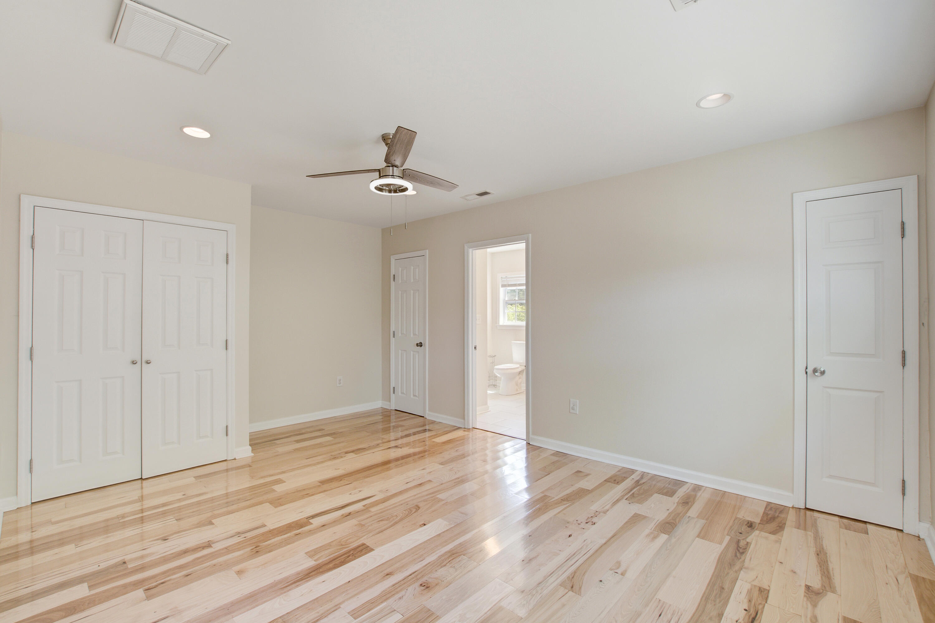 3627 Marginal Road Mount Pleasant, SC 29466 - Photo 18 of 38 3627 (16)