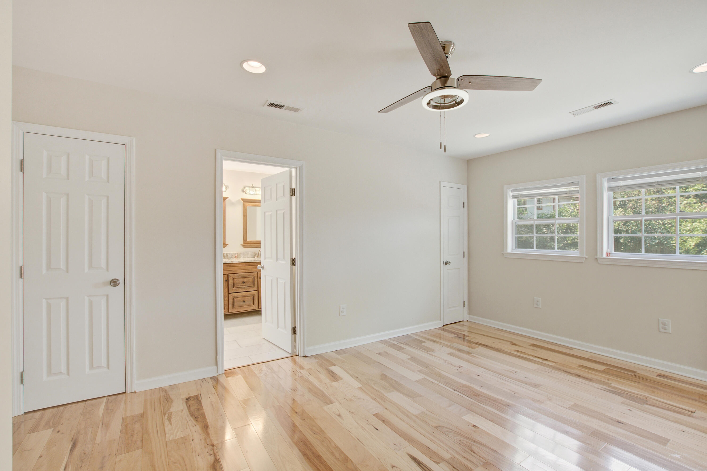 3627 Marginal Road Mount Pleasant, SC 29466 - Photo 21 of 38 3627 (19)