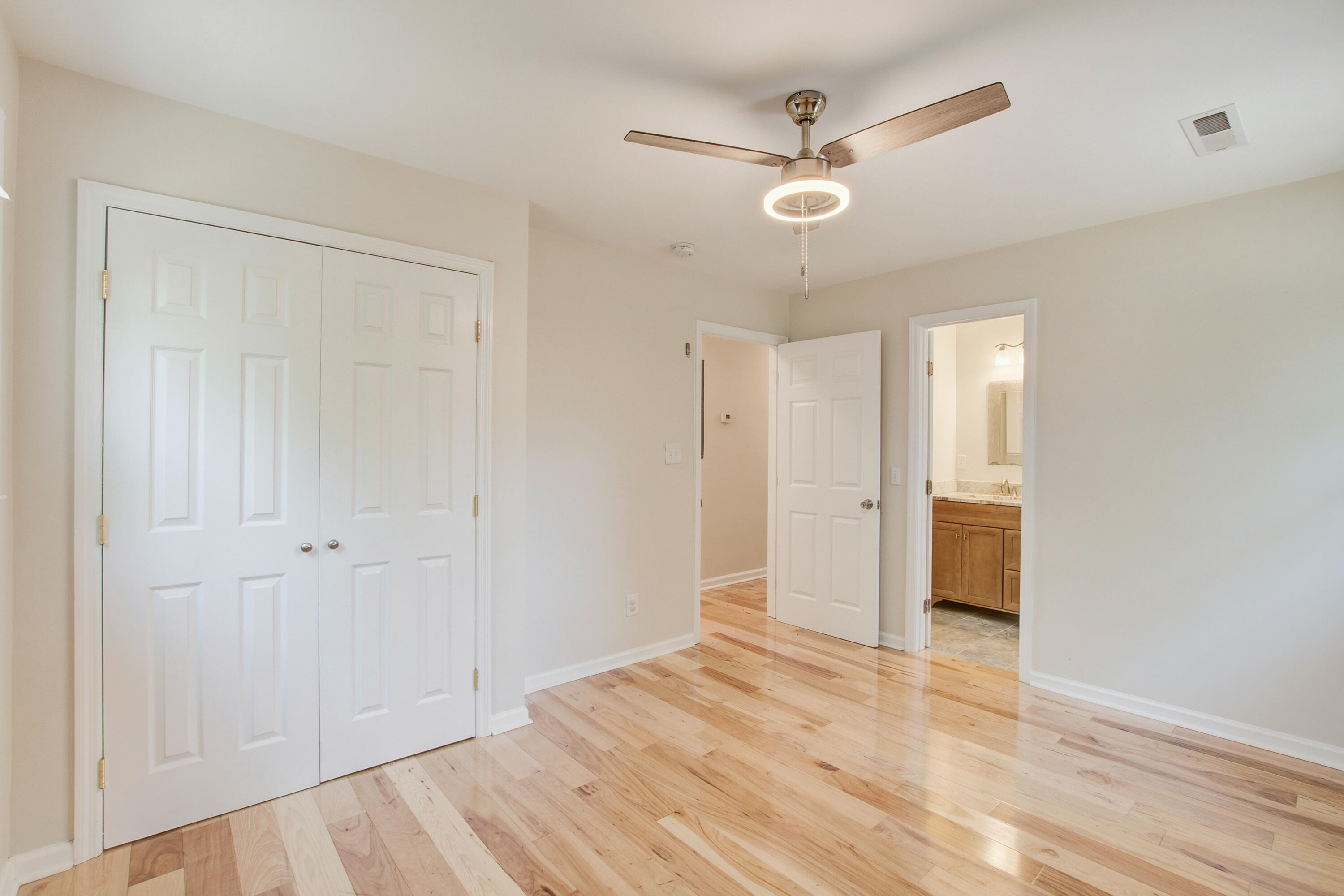 3627 Marginal Road Mount Pleasant, SC 29466 - Photo 28 of 38 3627 (26)