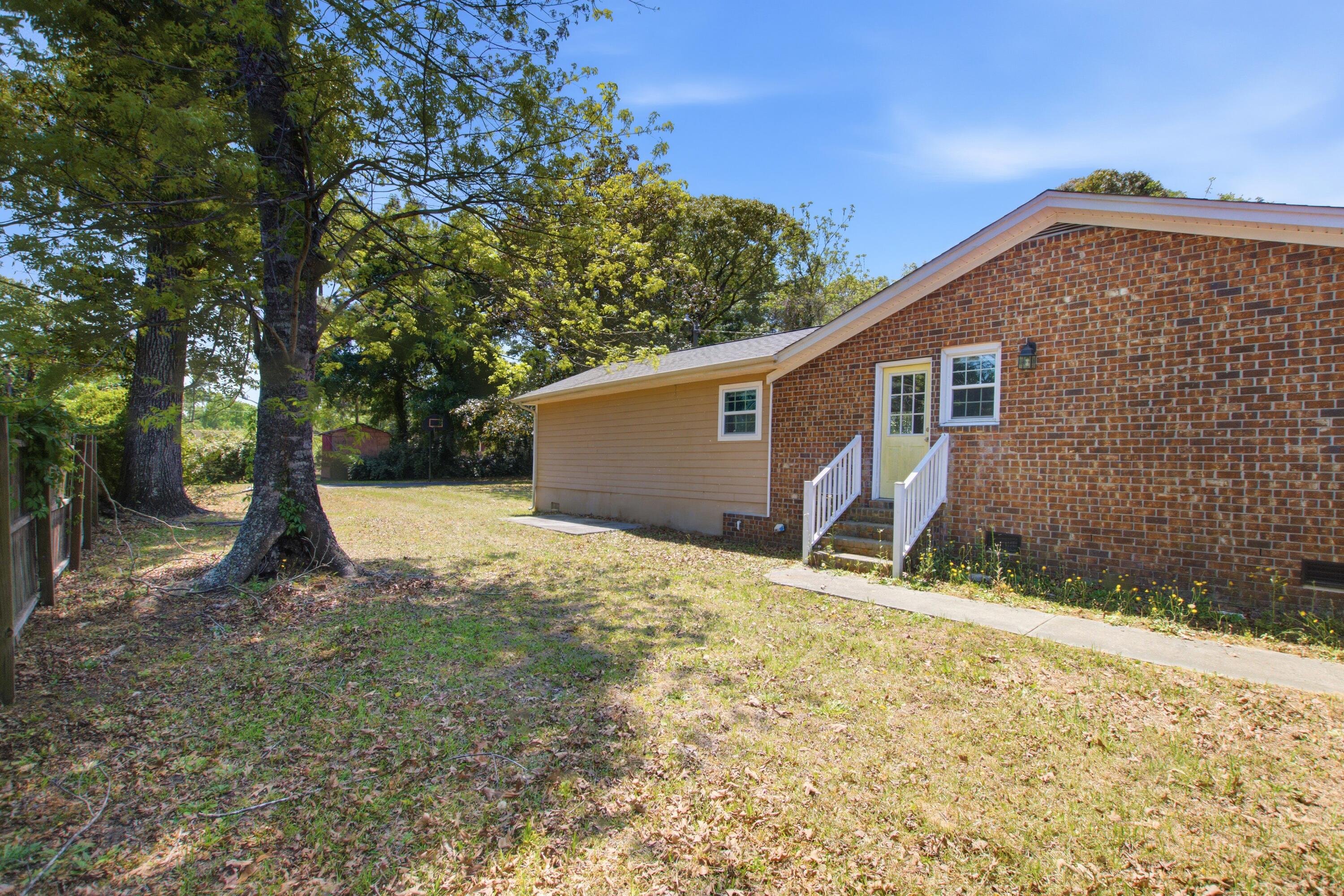 3627 Marginal Road Mount Pleasant, SC 29466 - Photo 33 of 38 3627 (31)