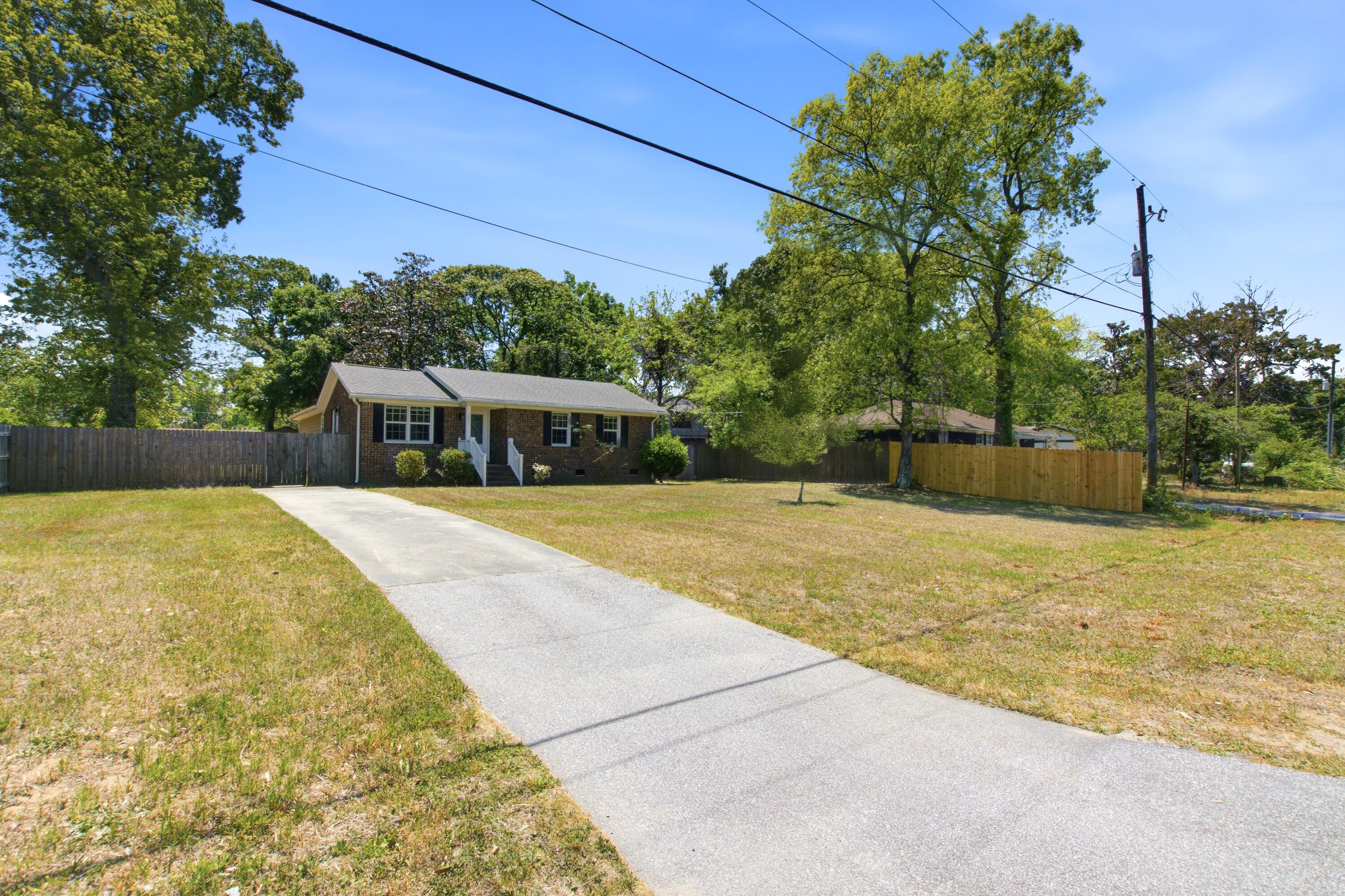 3627 Marginal Road Mount Pleasant, SC 29466 - Photo 5 of 38 3627 (3)