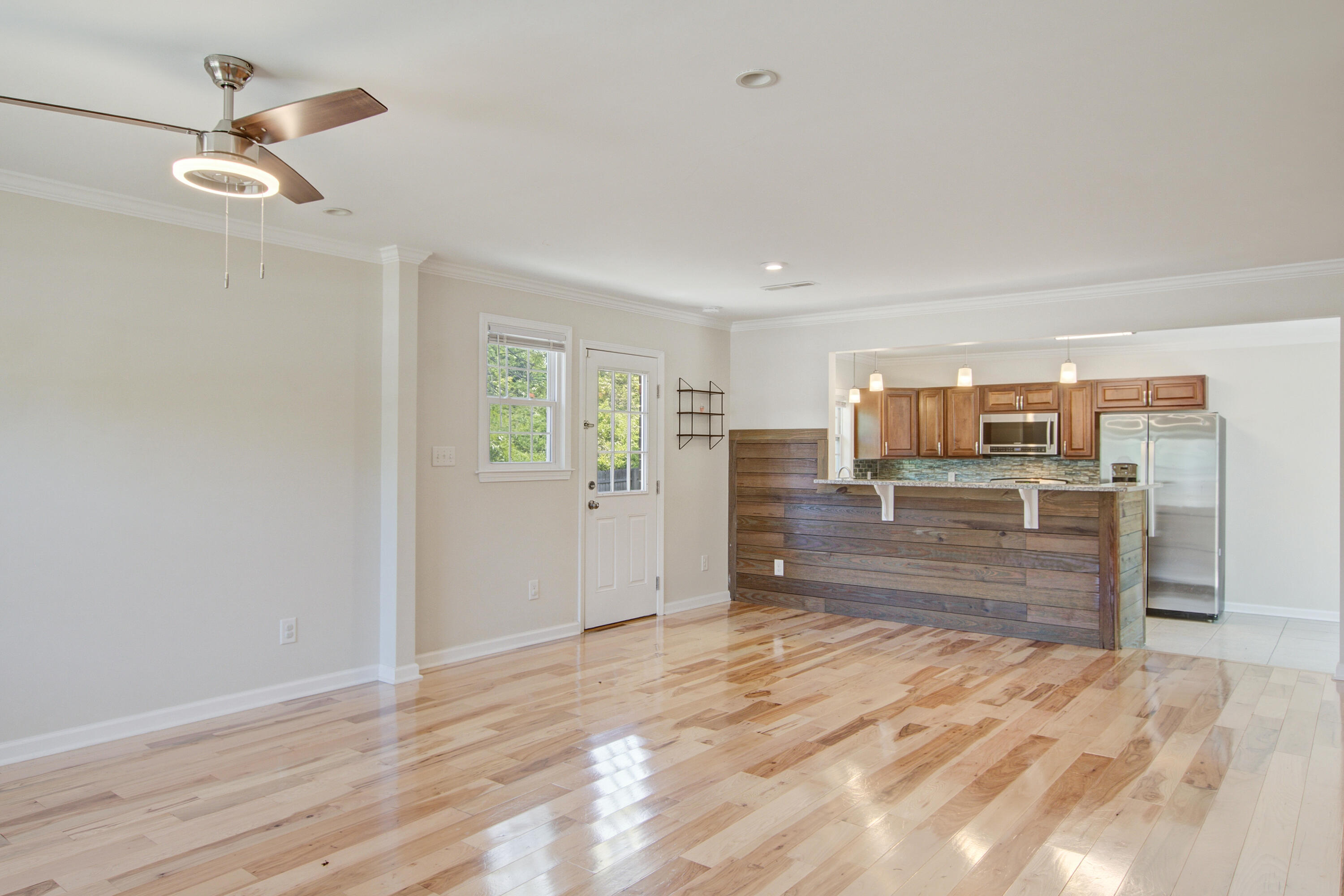 3627 Marginal Road Mount Pleasant, SC 29466 - Photo 8 of 38 3627 (6)