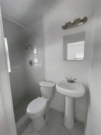 $1,400 | 430 Southwest 6th Avenue, Unit 4, Miami, FL 33130