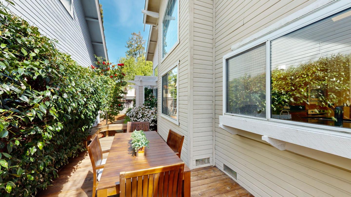 890 Windmill Park Lane Mountain View, CA 94043 - Photo 24 of 27 a view of balcony with furniture
