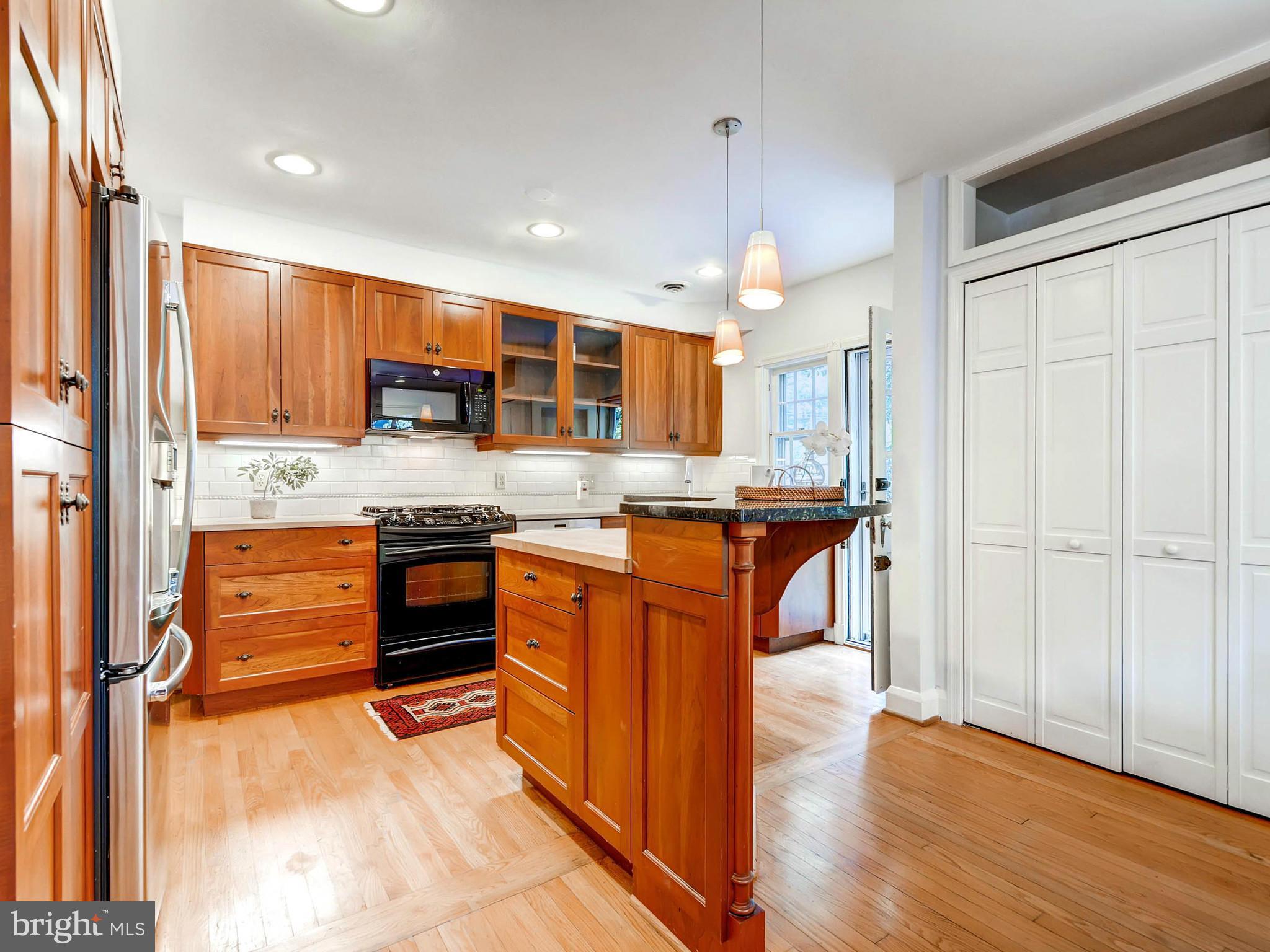 4231 Wickford Road Baltimore, MD 21210 - Photo 12 of 30 Kitchen