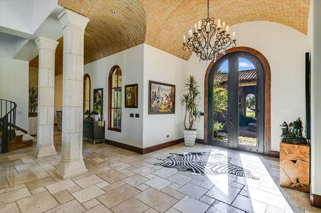 a view of a interior of the house