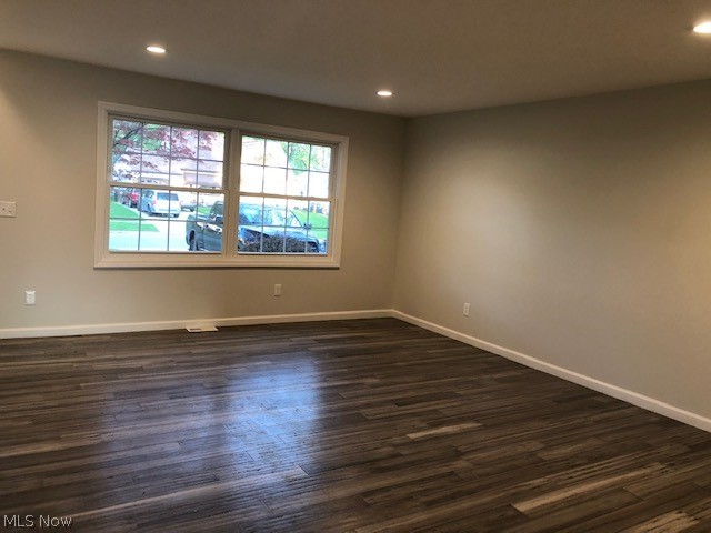 1292 Haverston Road Lyndhurst, OH 44124 - Photo 10 of 15 Gallery Image 10