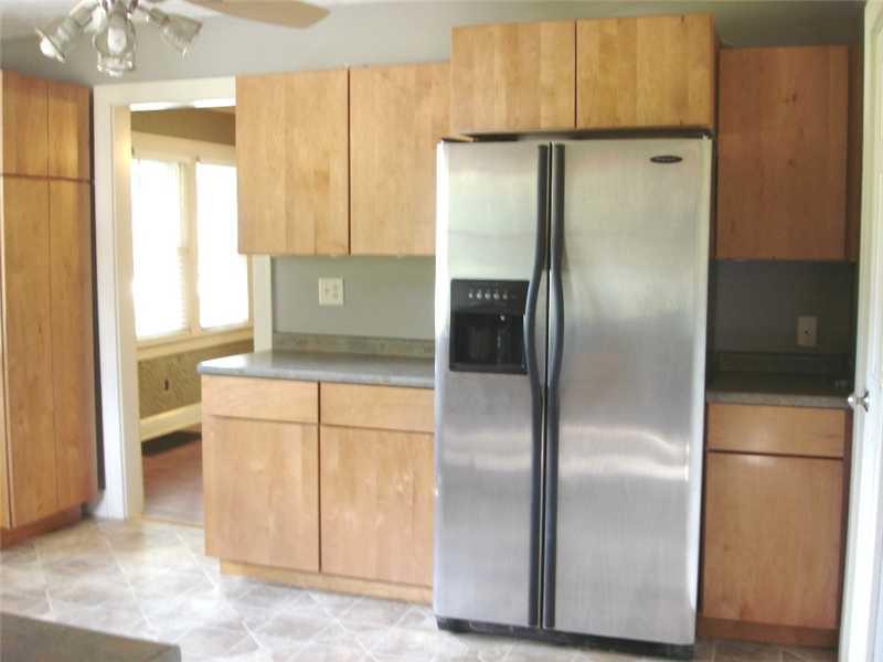 644 North Pendleton Avenue Pendleton, IN 46064 - Photo 8 of 18 Gallery Image 8