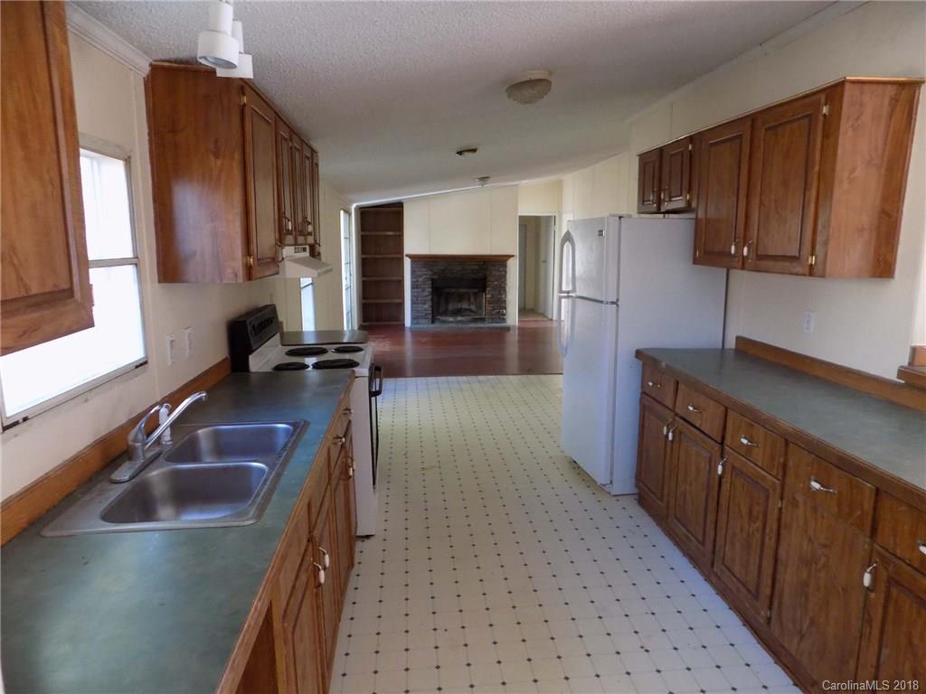 918 Jenkins Valley Road Alexander, NC 28701 - Photo 3 of 12 Gallery Image 3