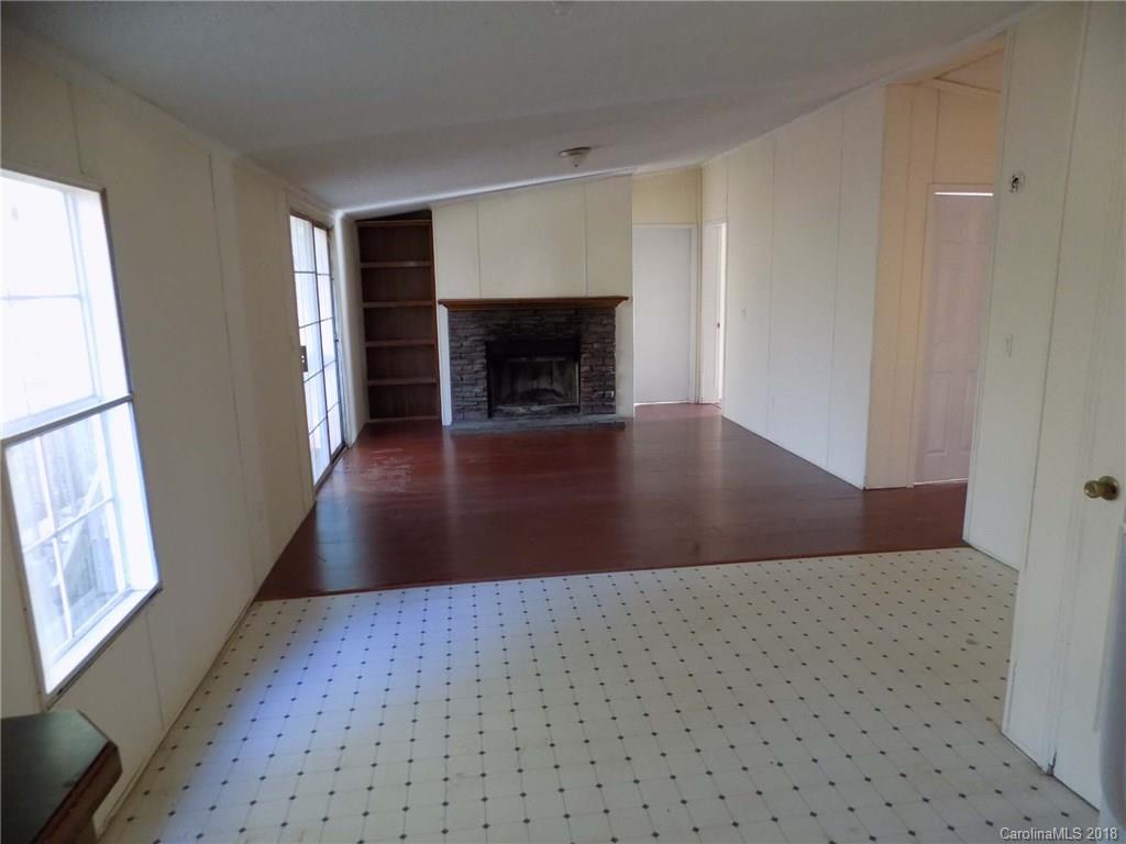 918 Jenkins Valley Road Alexander, NC 28701 - Photo 5 of 12 Gallery Image 5