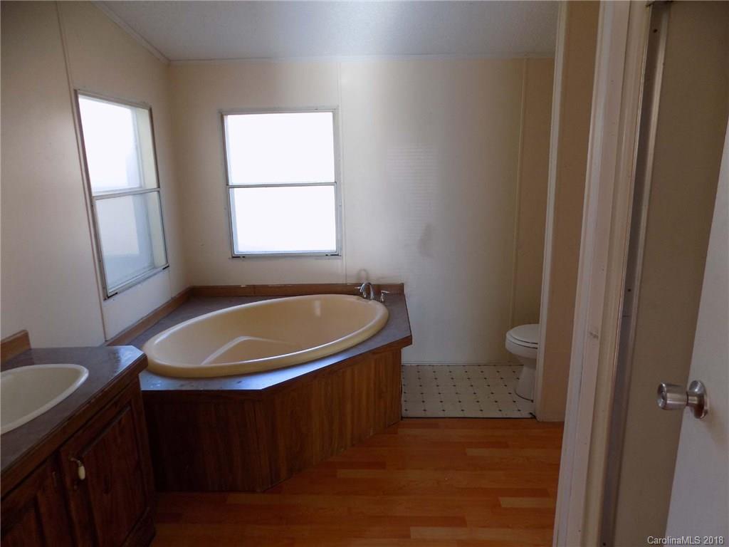 918 Jenkins Valley Road Alexander, NC 28701 - Photo 7 of 12 Gallery Image 7
