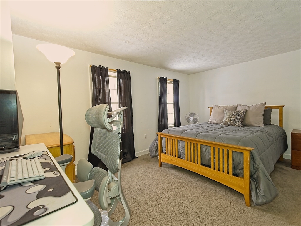 75 Stonegate Road, Unit 75 Chelmsford, MA 01824 - Photo 15 of 20