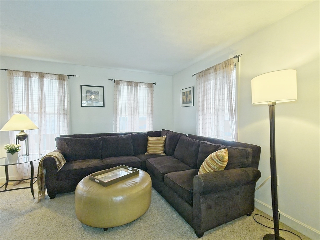75 Stonegate Road, Unit 75 Chelmsford, MA 01824 - Photo 2 of 20