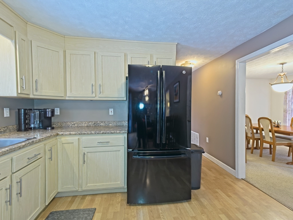 75 Stonegate Road, Unit 75 Chelmsford, MA 01824 - Photo 9 of 20