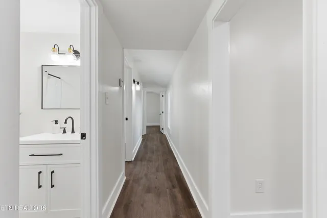 $299,900 | 234 Bostie Maire Lane, Clinton, TN 37716