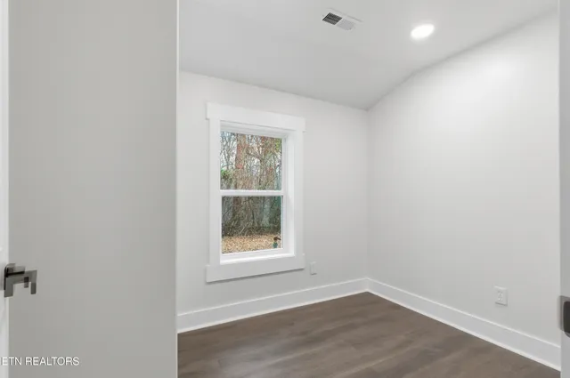 $299,900 | 234 Bostie Maire Lane, Clinton, TN 37716