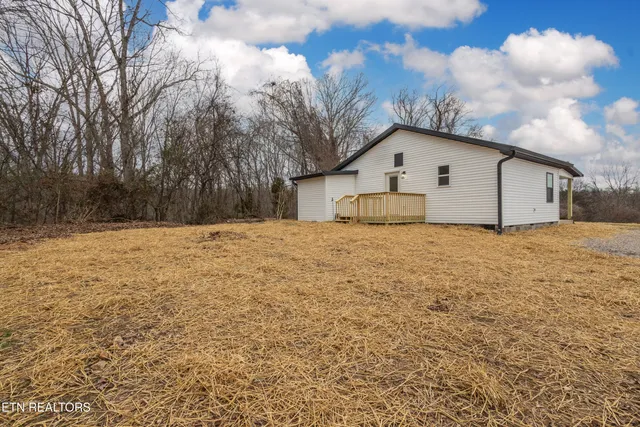 $299,900 | 234 Bostie Maire Lane, Clinton, TN 37716