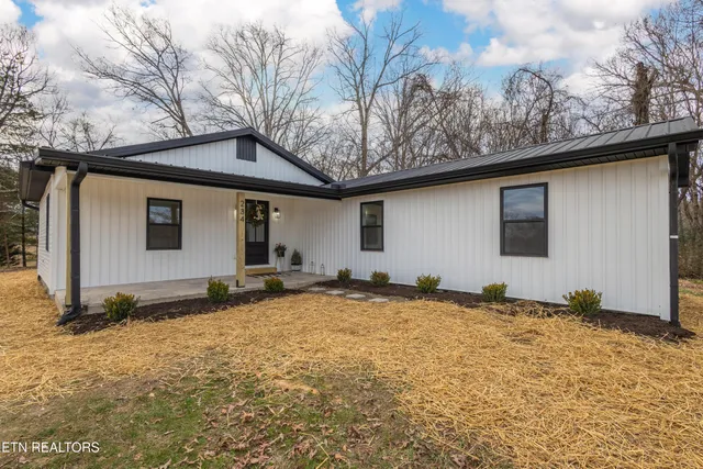 $299,900 | 234 Bostie Maire Lane, Clinton, TN 37716