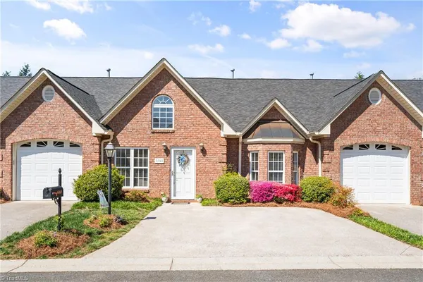 $269,900 | 6165 Stadium Ridge Court, Clemmons, NC 27012