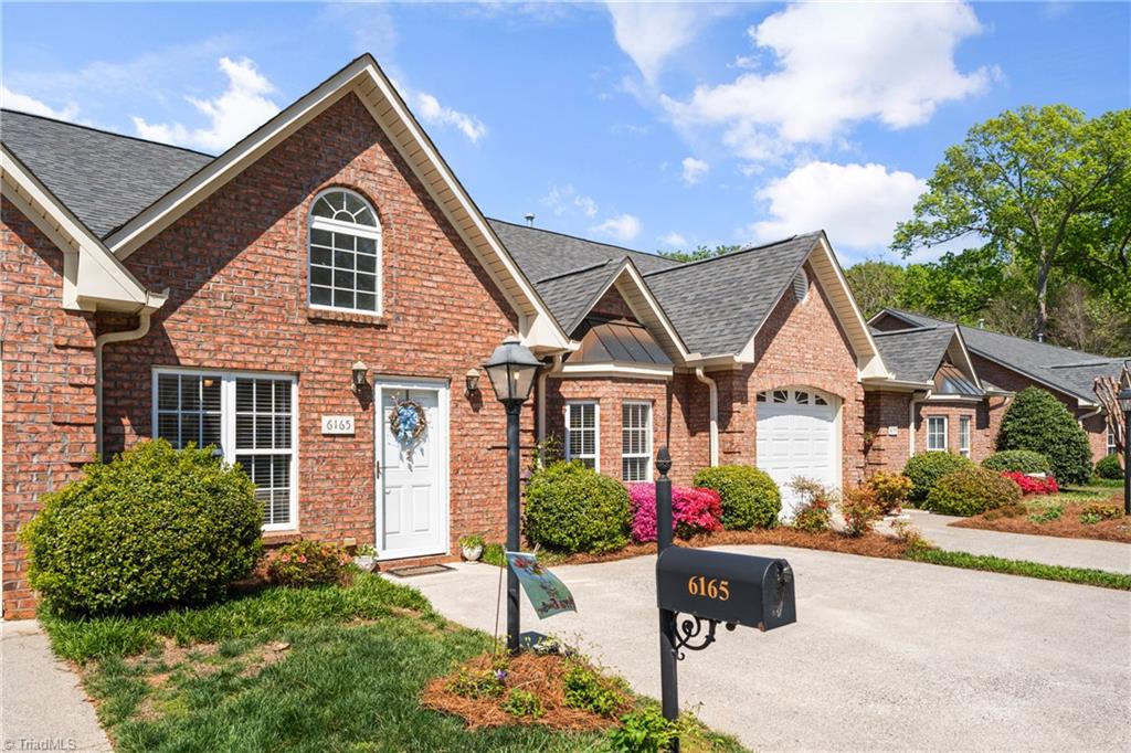 6165 Stadium Ridge Court Clemmons, NC 27012 - Photo 2 of 24