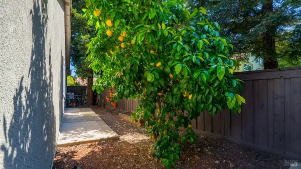 $940,000 | 661 Vintage Valley Drive, Fairfield, CA 94534