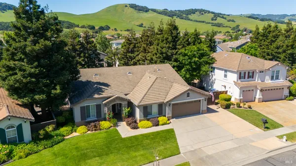 $940,000 | 661 Vintage Valley Drive, Fairfield, CA 94534