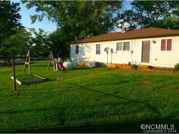 910 Enola Road Morganton, NC 28655 - Photo 11 of 12 Gallery Image 11