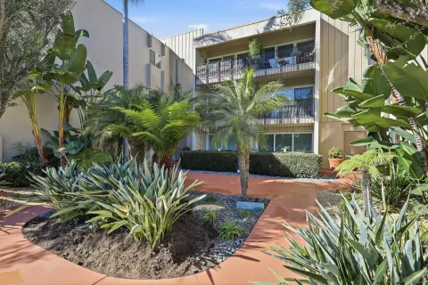 $2,425,000 | 1155 Star Park Circle, Unit 1D, Coronado, CA 92118