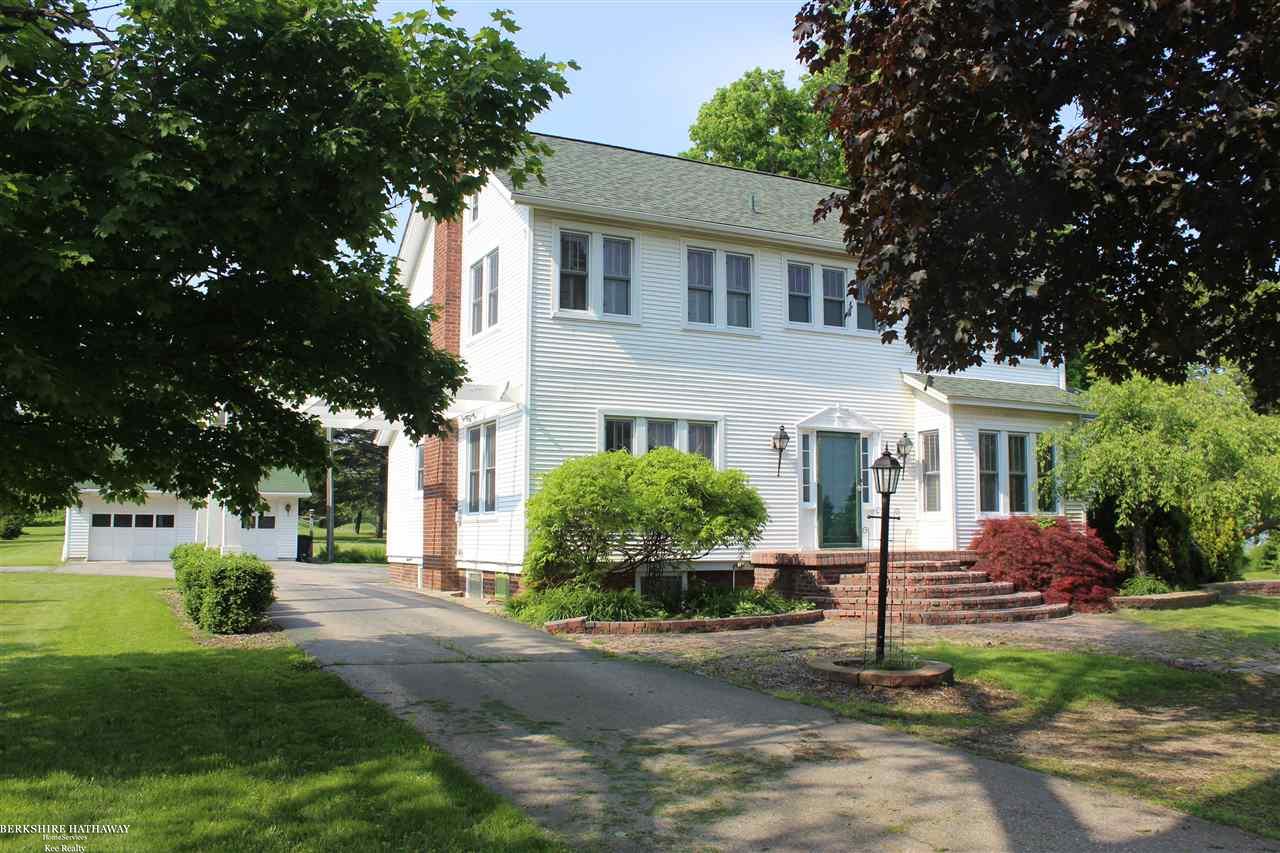 8961 32 Mile Road Romeo, MI 48065 - Photo 2 of 48 31382010-1.JPG