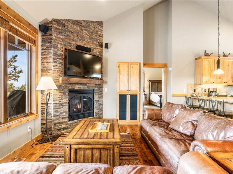 16644 South W Brasada Ranch Road, Unit 109 Powell Butte, OR 97753 - Photo 6 of 29 33-Drew Media