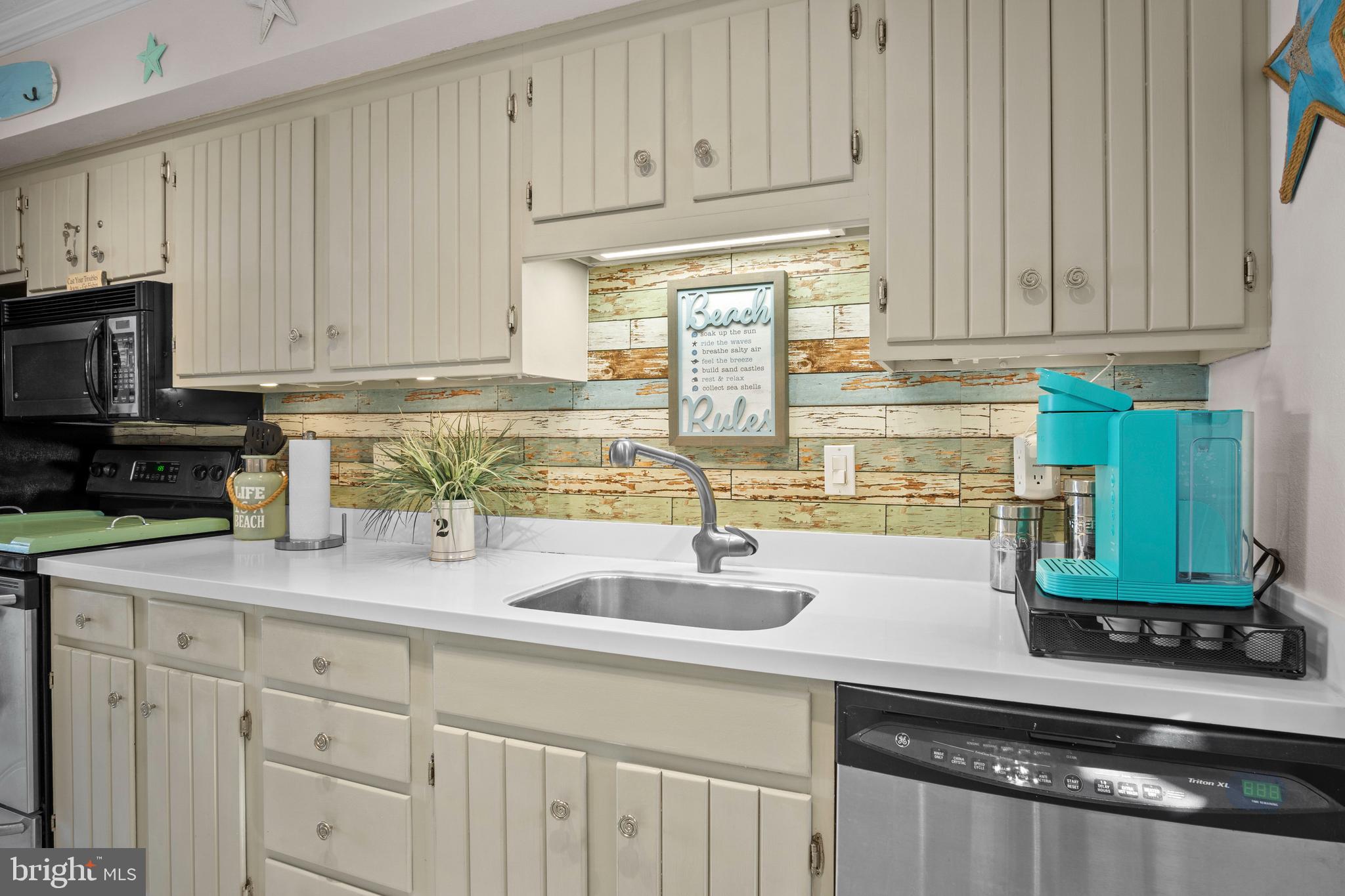 720 Rusty Anchor Road, Unit 39C Ocean City, MD 21842 - Photo 6 of 37